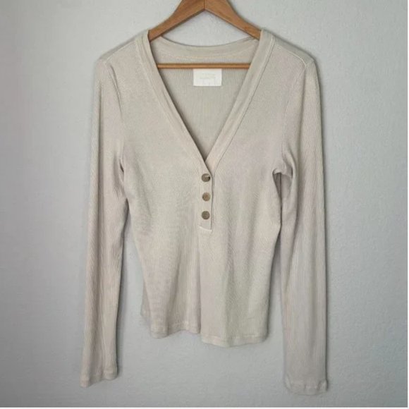 ASO Ginny & Georgia Citizens of Humanity Scarlet Ribbed henley top - Picture 3 of 3